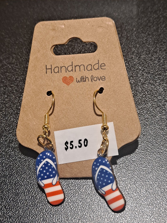 Gold tone patriotic flip flop pendants earrings