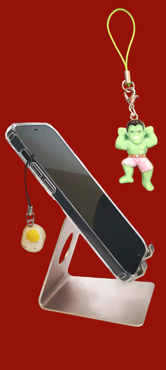 Incredible hulk mobile phone charms. Incredible hulk mobile strap. IPhone Incredible hulk pendants