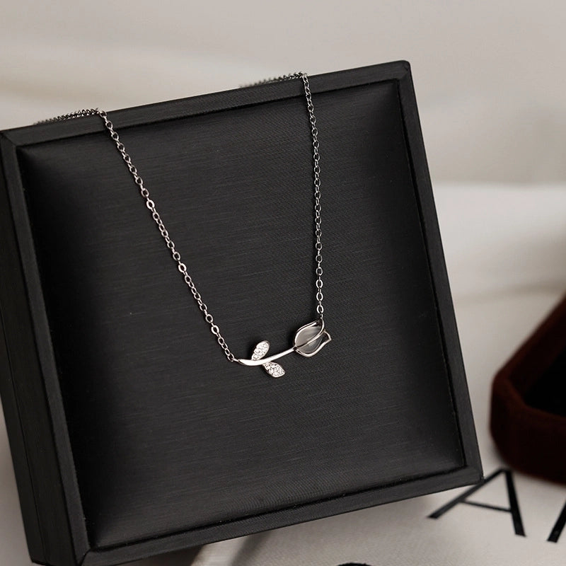 Sweet Tulip Sterling Silver Pendant Necklace